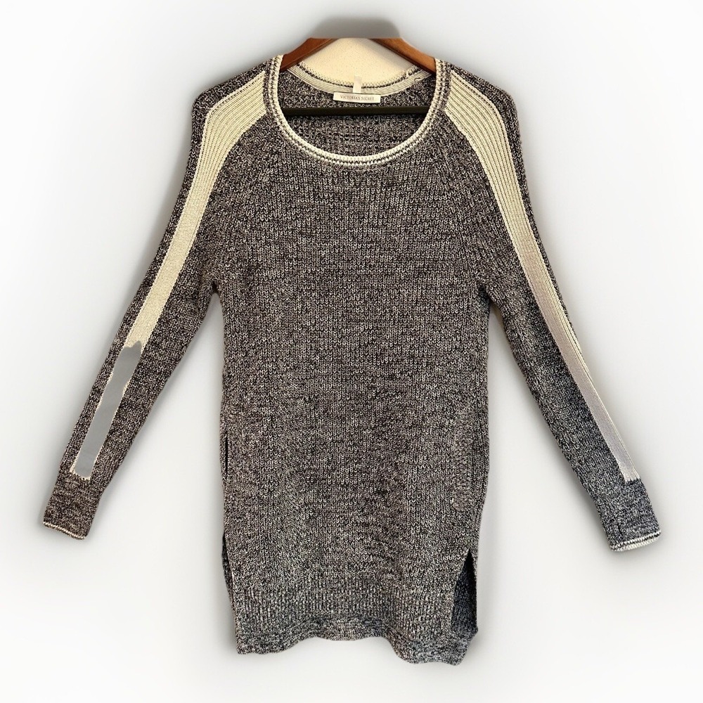 Victoria's Secret black & white sweater, Scoop Neck, SZ small, Side Pockets